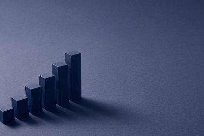 Hisse senedi grafiklerinin yer aldığı borsa ekranı