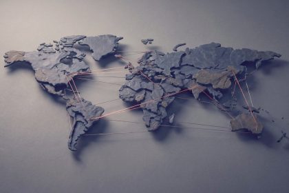 Jeopolitik gerilimi simgeleyen dünya haritası